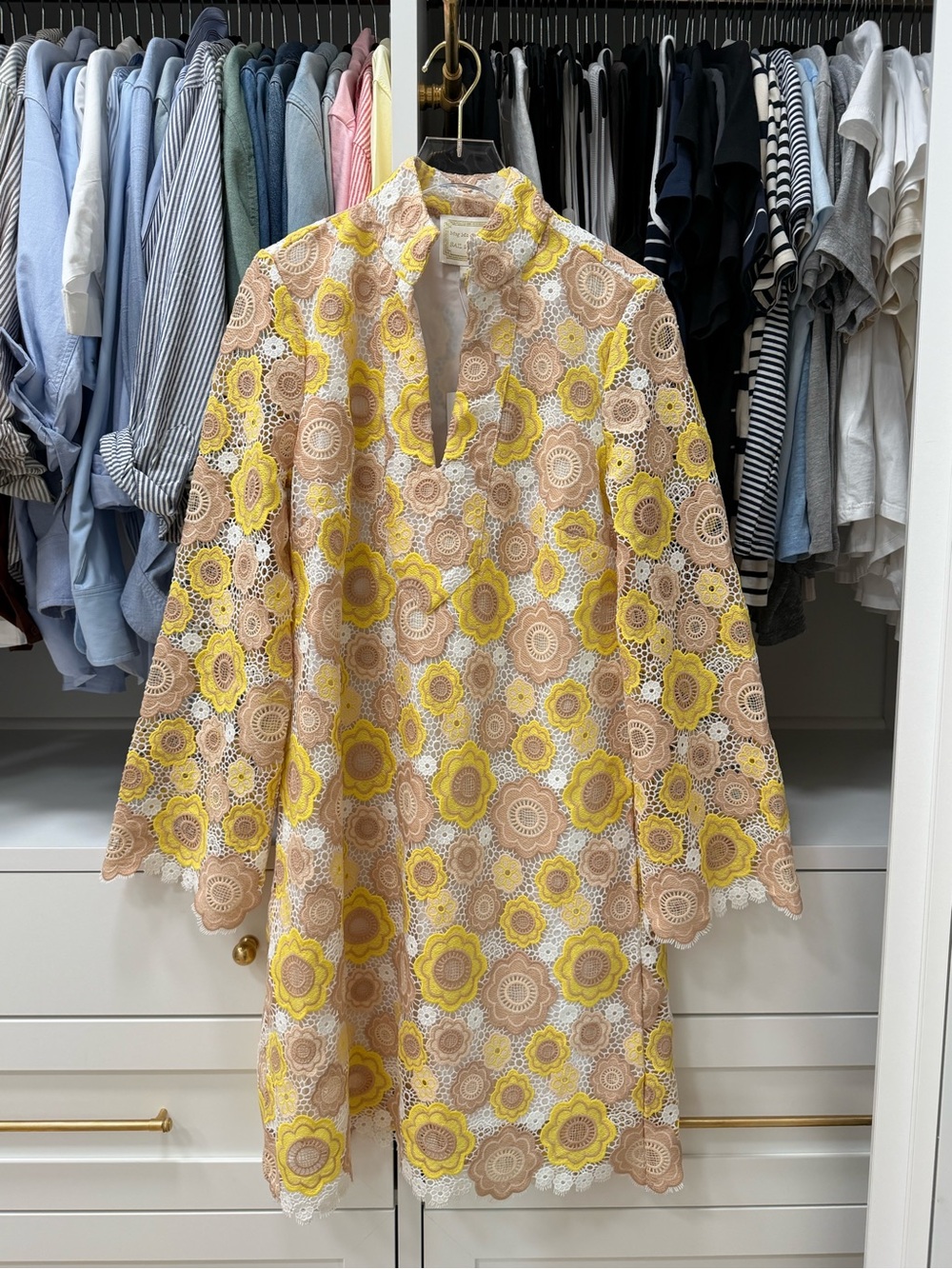 Sail to Sable Scalloped Hen Mini Caftan Dress in White/Daffodil